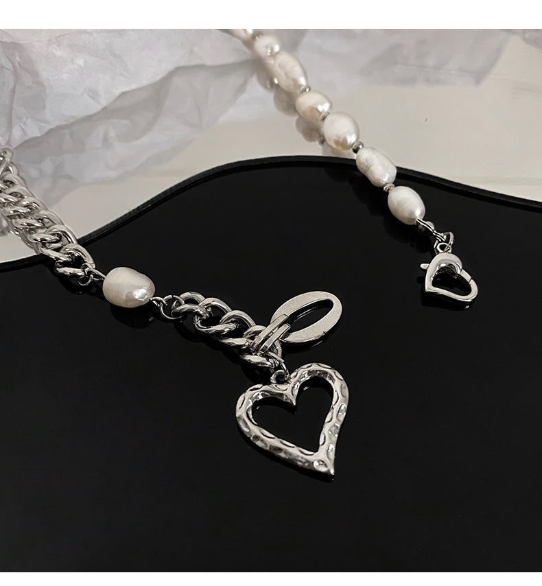 Pearl chain stitching love necklace female summer 2023 new neck chain niche hip-hop sweet cool collarbone chain accessories