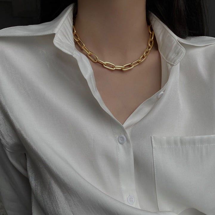 Metal Thick Chain Gold Necklace Women's Ins Niche Light Luxury High-end Sense Net Red Explosive Style Clavicle Chain Accessories