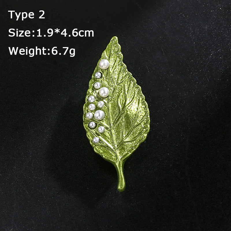Green plant leaf brooch pearl pin anti-light all-match buckle needle sweater coat corsage design sense accessories