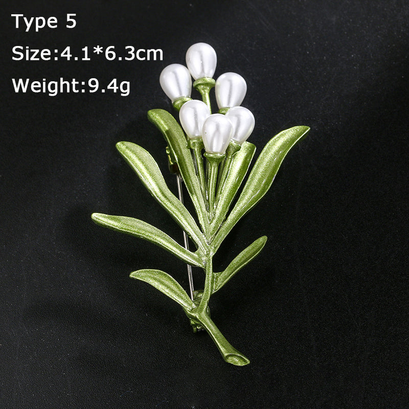 Green plant leaf brooch pearl pin anti-light all-match buckle needle sweater coat corsage design sense accessories