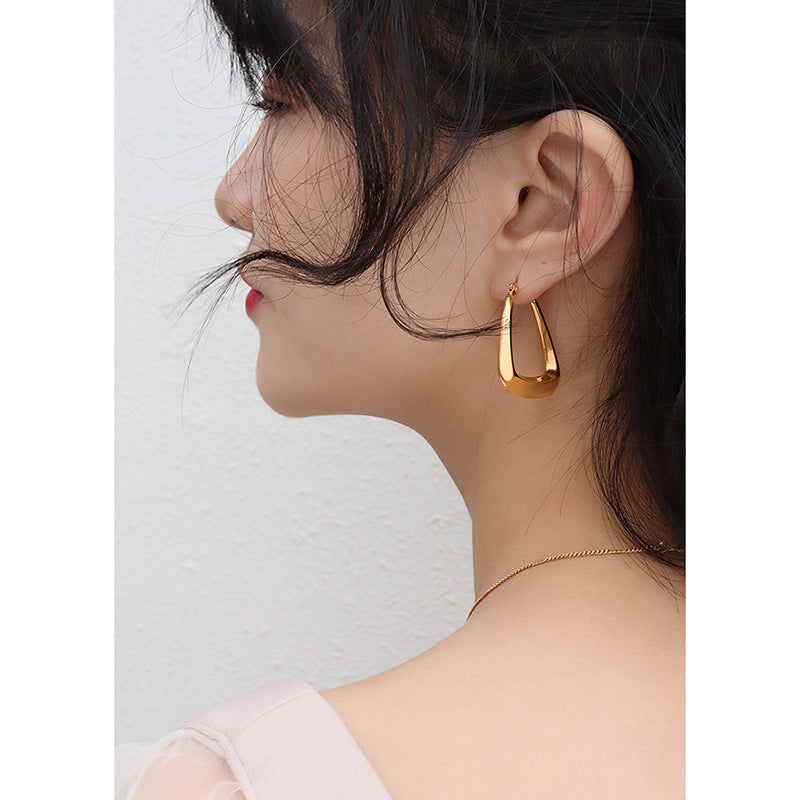 French metal INS cold wind exaggerated U-shaped geometric earrings simple retro fashion earrings gold-plated titanium steel